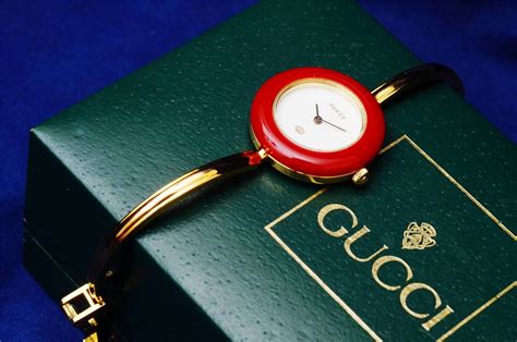 gucci 11/12 watch